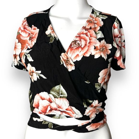 Forever 21 Floral Wrap Top Black & Pink Size Large - Picture 1 of 3